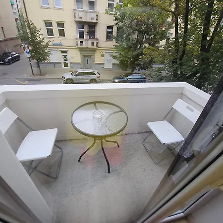 Kauno Apartamentai Su Balkonu Svečių namai Kaunas
