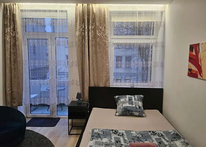 Kauno Apartamentai Su Balkonu בית הארחה